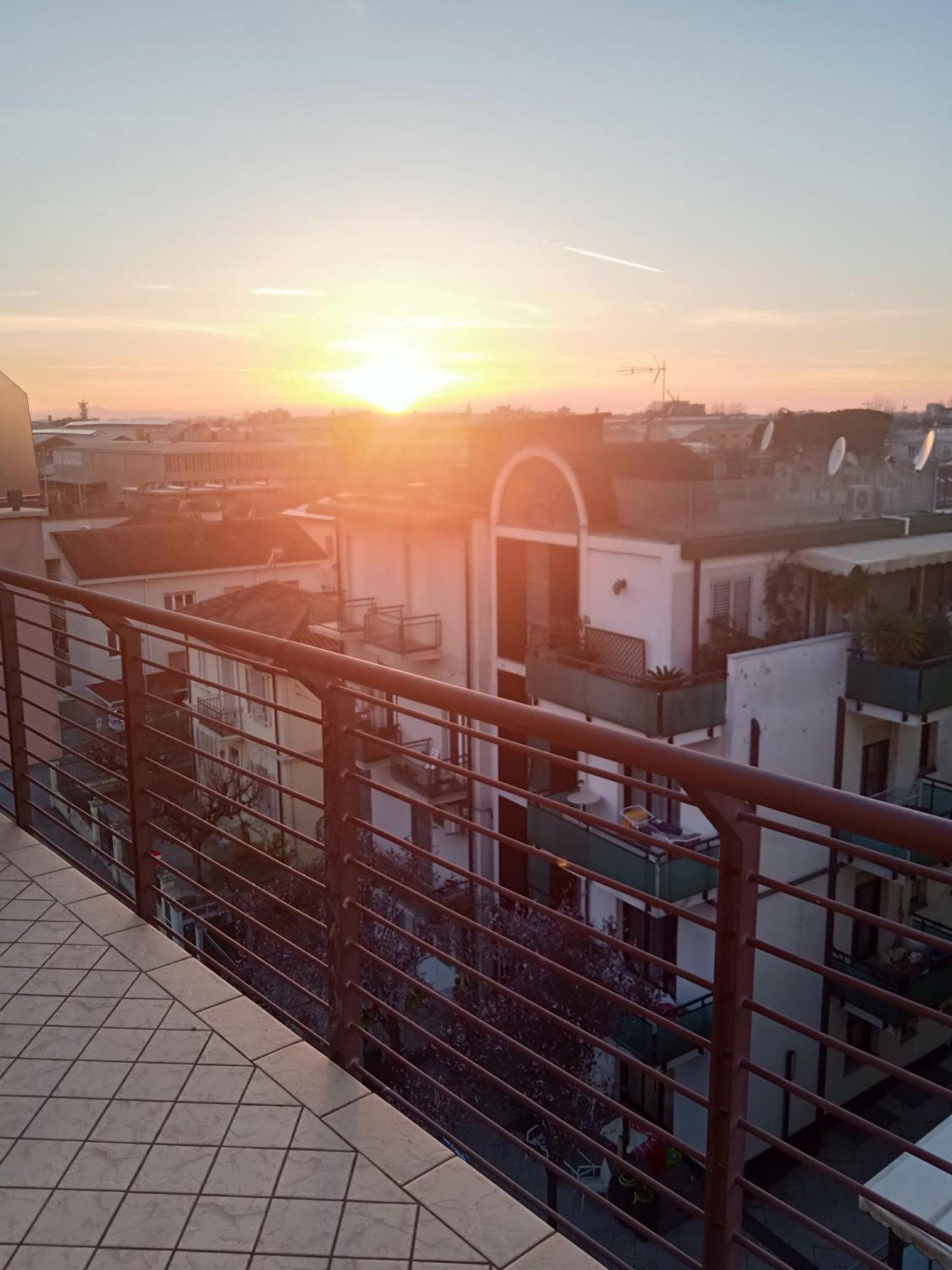 Il Tramonto Apartment Rimini Exterior foto